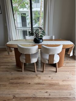 Dining table set