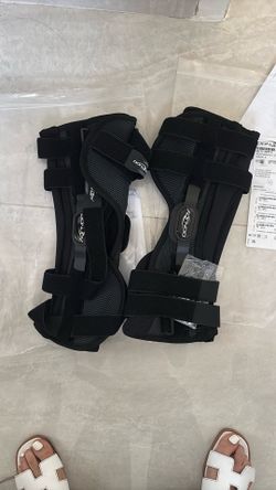 Donjoy Knee Brace