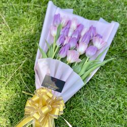 20 Tulips Bouquet