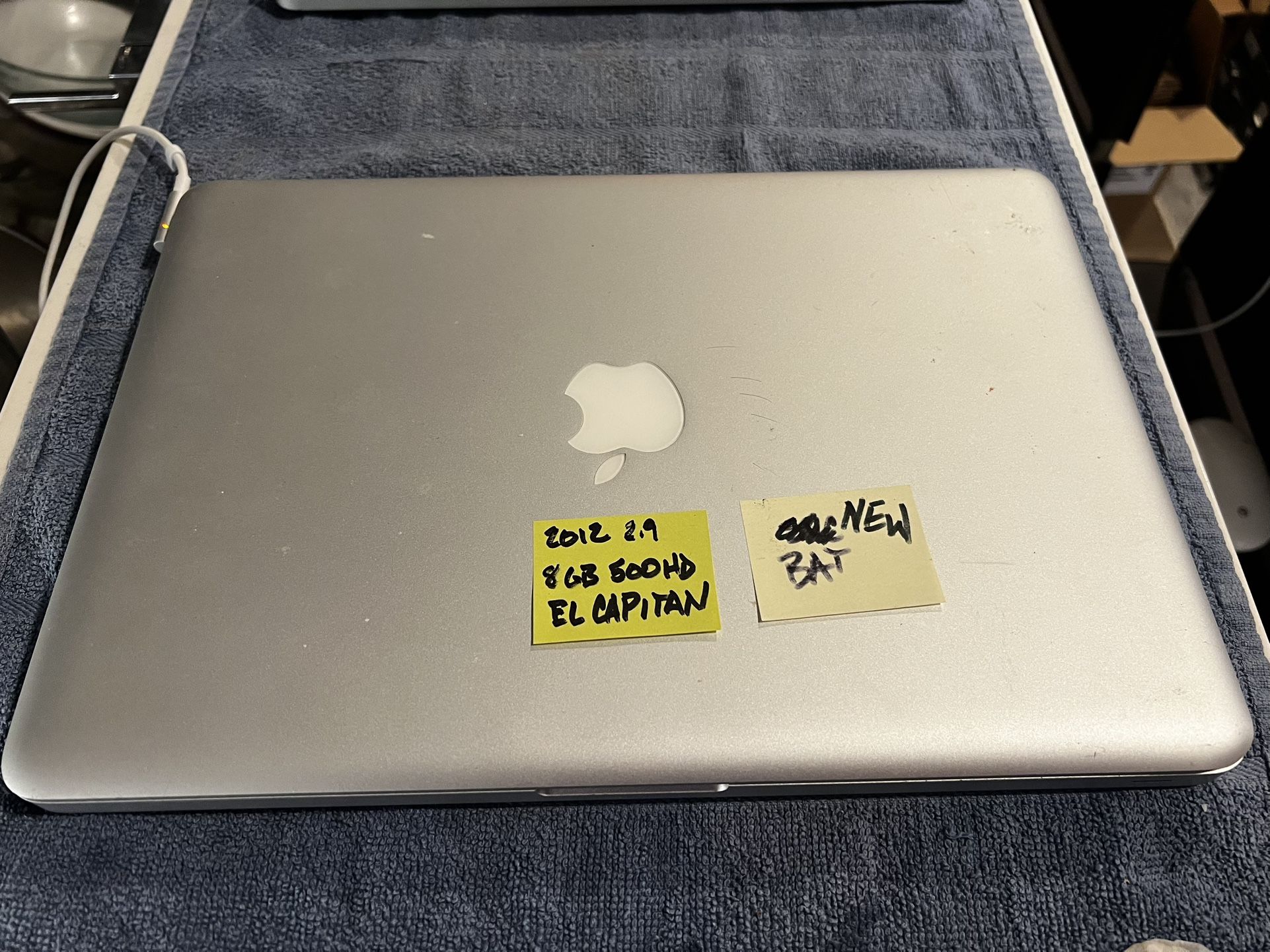 13 Inch Apple MacBook Pro 2012 A1278 2.9 GHz 8 GB Memory 500HD Power Adapter New Battery EL Capitan