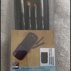 Collapsible Brush Set