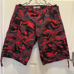 Red Camouflage Cargo Shorts 40