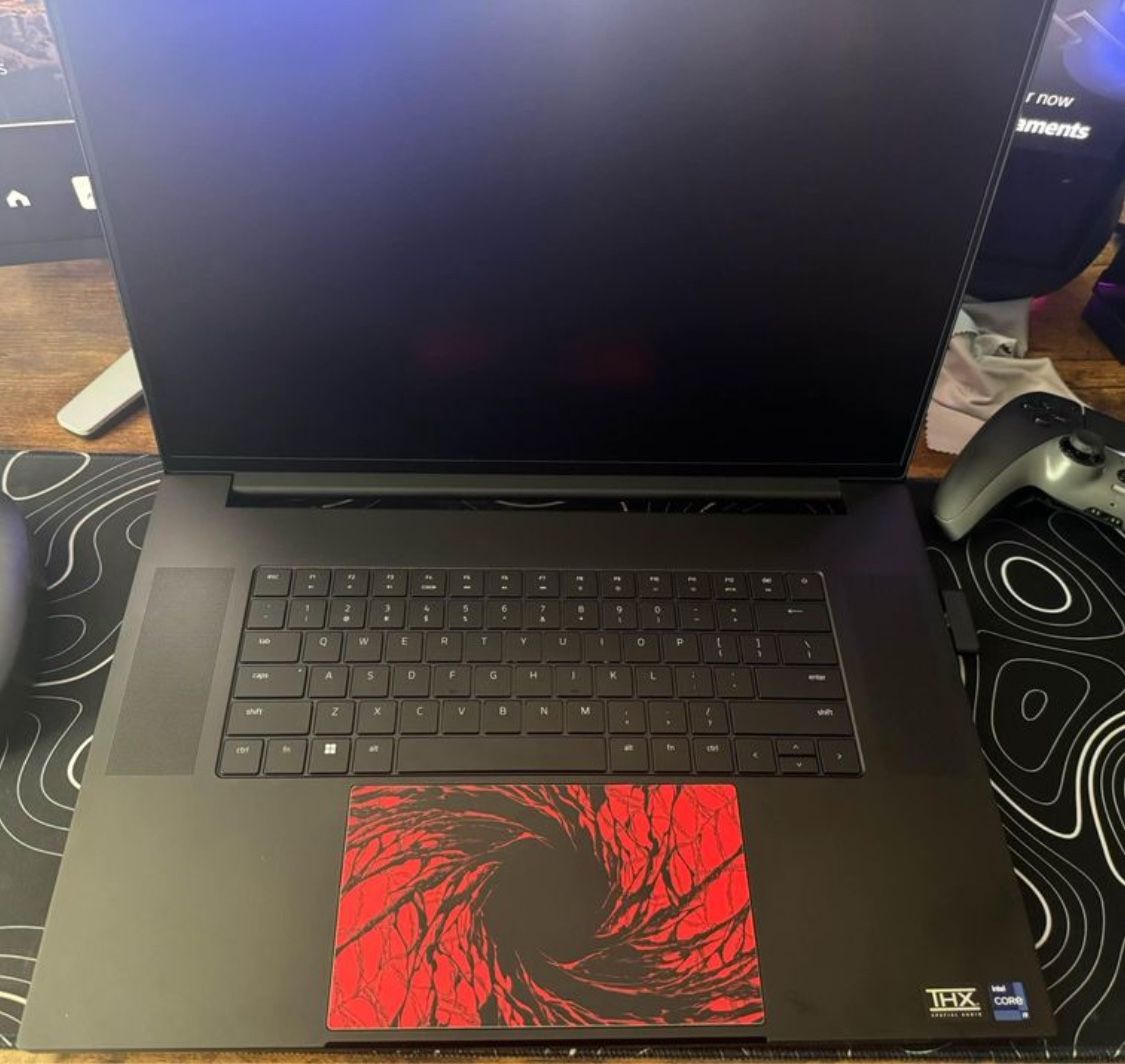 Razer blade 18, RTX 4080, 240hz, Gaming Laptop