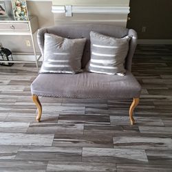 Mini Couch Good condition.