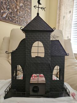 Haunted House Decor