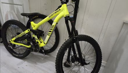 Commencal Supreme 24 Full Suspenssion