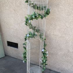 6 Foot Decorative Cage