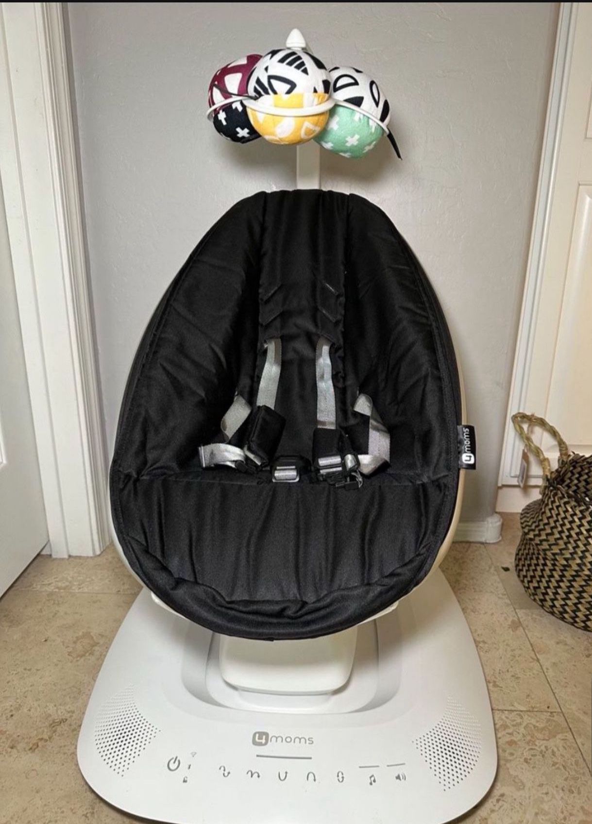 Mamaroo Multi-Motion Baby Swing: Soothe, Comfort, and Delight!4moms MamaRoo Multi-Motion Baby Swing, Bluetooth Enabled with 5 Unique Motions, Black 