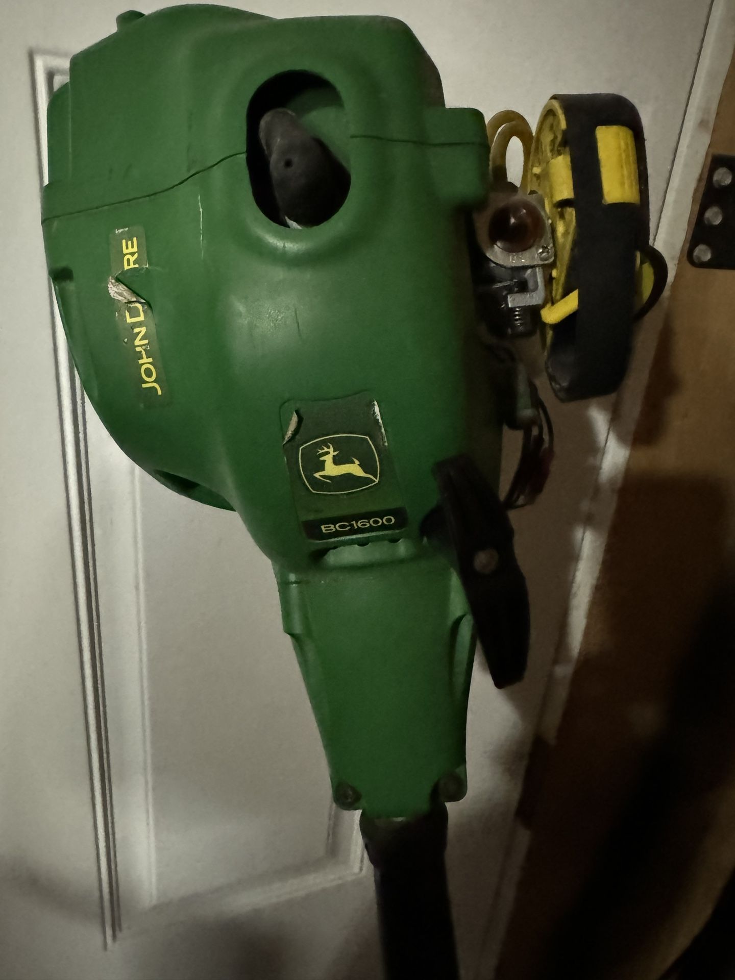 John Deer Commercial Weed Eater