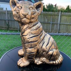 Tiger, Cub Statue