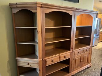 Broyhill book shelves