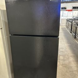 28” Top Freezer Fridge 