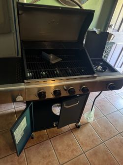 Gas grill