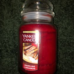 YANKEE CANDLE LARGE JAR SPARKLING CINNAMON https://offerup.com/redirect/?o=U0NFTlQuTmV3!