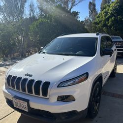 16 Jeep Cherokee