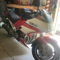 1986 yamaha fj1200 red and white