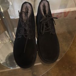 Men Ugg Size 11
