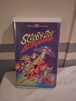 Vintage collectable warner bros family entertainment scooby doo and the alien invaders vhs tape released in 2000