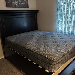 Queen Storage Bed Frame with Drawers – Black (Mor Furniture)