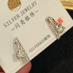 Wedding Gift Valentines Day Gift Moissanite 