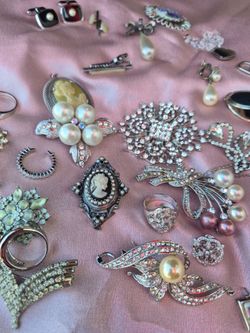 Fashion style jewelry