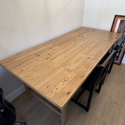 Dining Room Set - Incredible Condition 