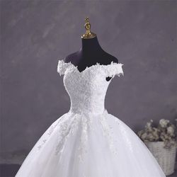 Lace/Tulle Ball Wedding Gown