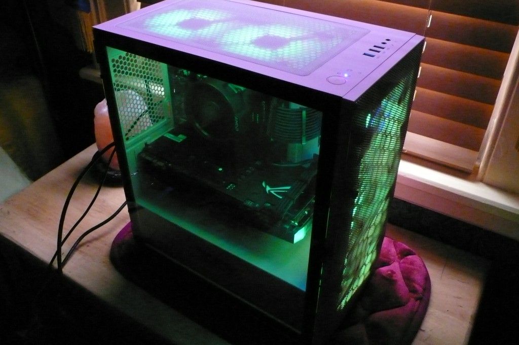 Pink RGB Gaming PC Ryzen 3600X Nvidia GTX 1070 8GB