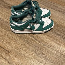 Nike Dunks Boys Size 6