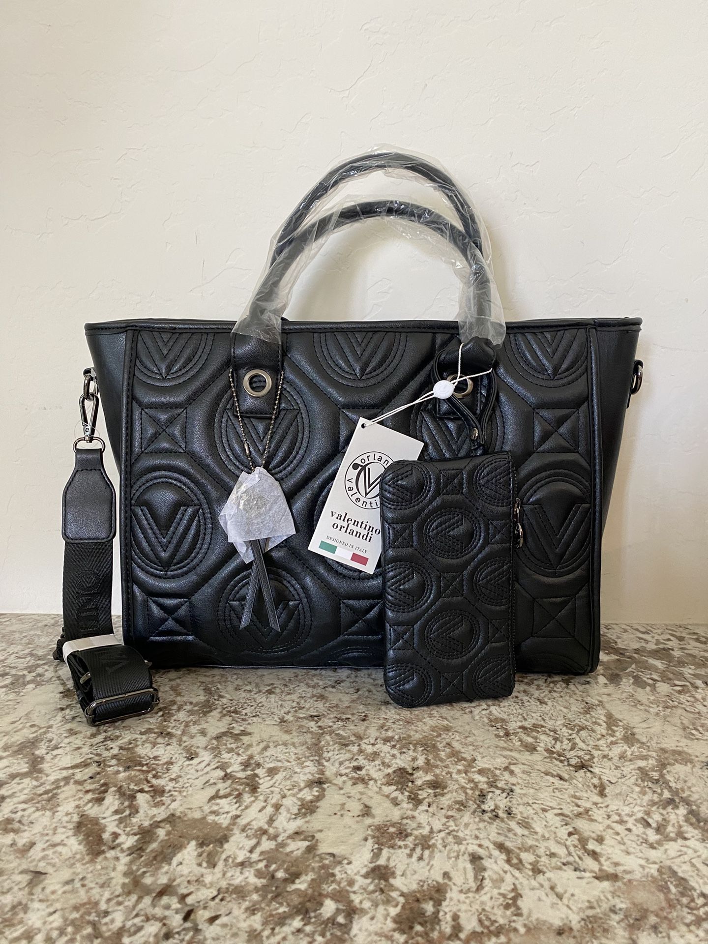 Valentino Crossover/Handheld Purse