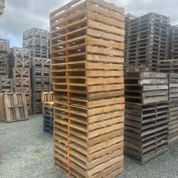 Wooden Pallets Almost New $5 Each 