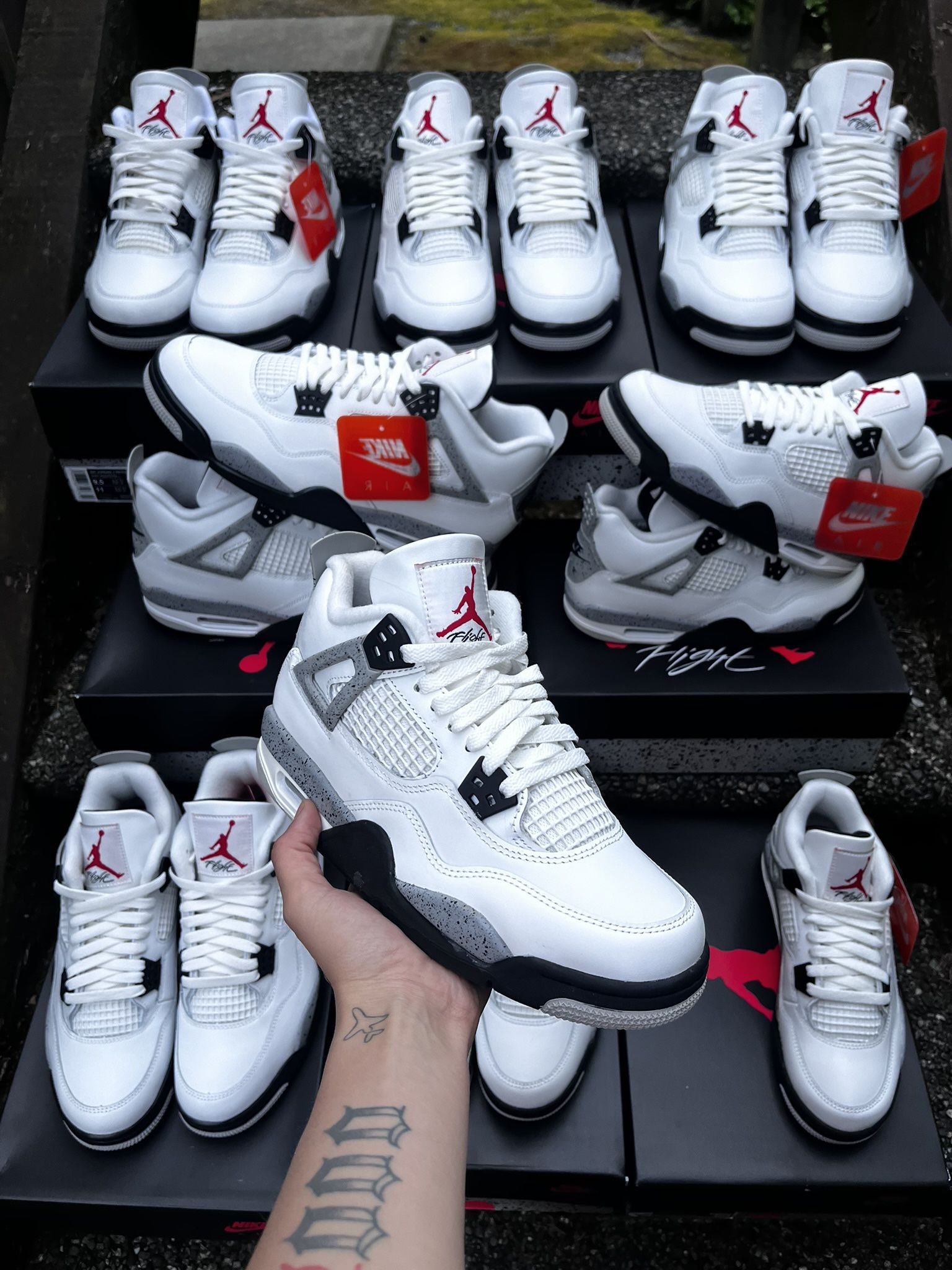 JORDAN 4 WHITE CEMENT