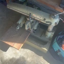 Vintage DeWalt Radial Arm Saw 