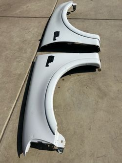 Ford F-150 Front Fenders Pair White