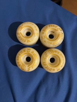 Skateboard wheels