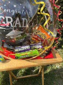 Graduation Gift Can Make Any Color . I Can Put Any Snacks .