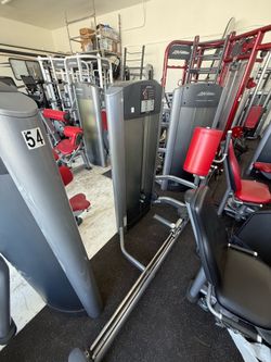 Life Fitness Glute Machine
