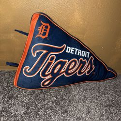 MLB Baseball Genuine Pegasus Sports Detroit Tigers Pennant Pillow Plush Brand New