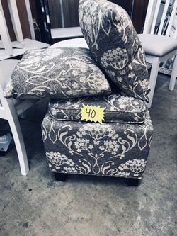 Stool and pillow set