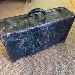 Antique Samson Train Suitcase Collectible Black Metal SHWAYDER TRUNK MFG. CO. DENVER, COLO.