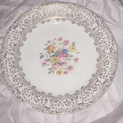  Vintage Royal China "Rose Glory" Dinnerware Plate 22k gold Trim