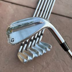 TaylorMade P790 Iron Set 4-PW - Dynamic Gold - Standard Length