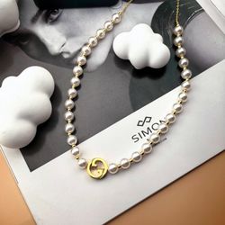 Personality and exquisite, the whole has curvature