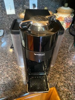 Nespresso Virtuoline  Coffee & Espresso uMaker Machine