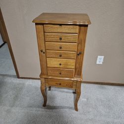 Stand Alone Jewelry Box *PENDING*