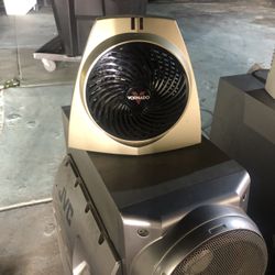 Vornado (VORVH203) 750W Personal Space Heater, Champagne