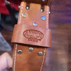 Vintage Altus Weight Lifting Belt Leather SZ Small 27 34 for Sale in Elgin IL OfferUp