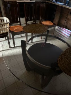 Dining room/ Kitchen table