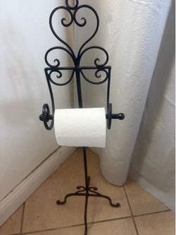 Toilet paper holder