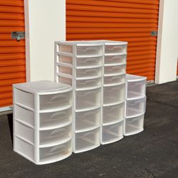 Storage Containers (4)